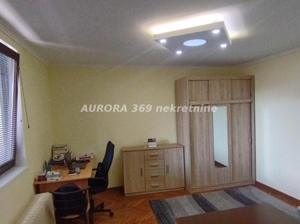 Glavna slika -Jednosoban stan za izdavanje, 61m2, 250€