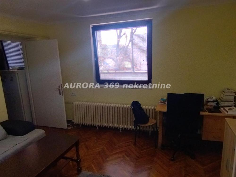 Slika 1 - Jednosoban stan za izdavanje, 61m2, 250€