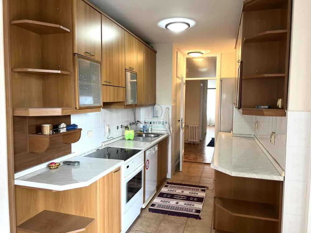 Slika 9 - Metohijska, Troiposoban stan za izdavanje, 88m2, 1.200€