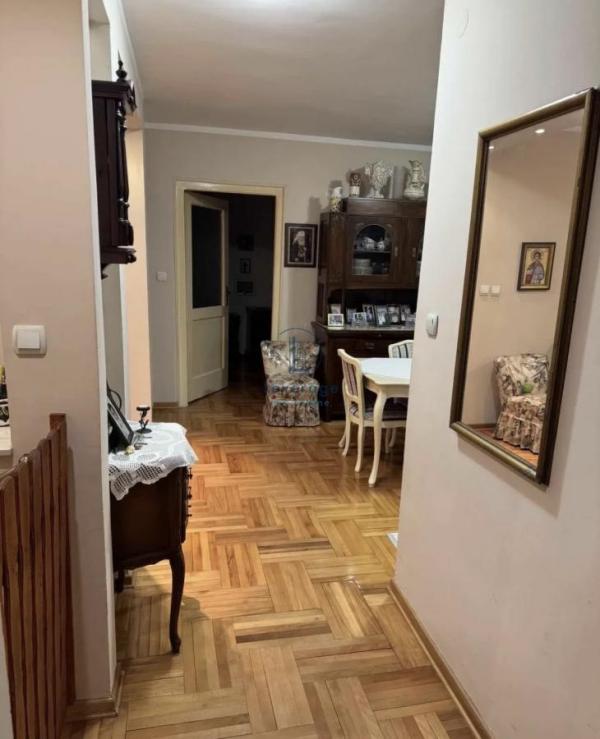 Slika 4 - Pana Đukića, Trosoban stan za izdavanje, 60m2, 500€