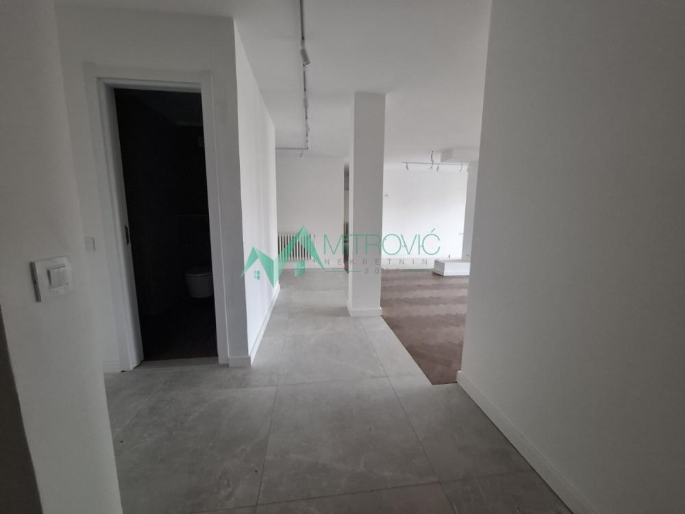 Slika 2 - Četvorosoban stan na prodaju, 100m2, 339.900€