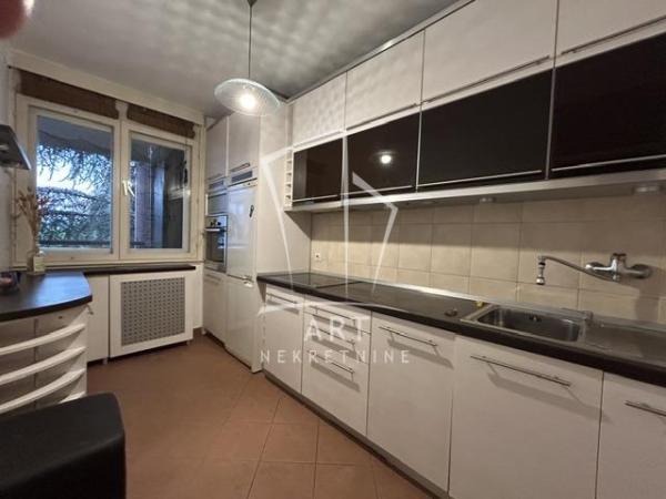 Slika 9 - Braće Jerković, Trosoban stan za izdavanje, 80m2, 550€