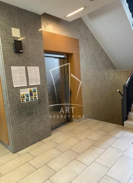 Slika 11 - Uroša Martinovića, Jednosoban stan za izdavanje, 32m2, 700€