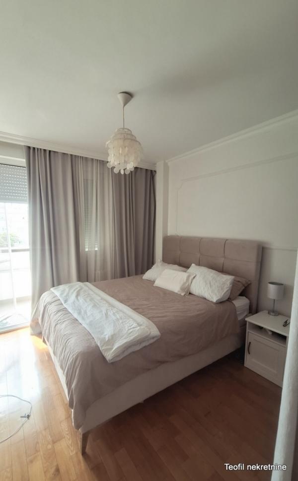 Slika 1 - Karađorđeva, Dvoiposoban stan na prodaju, 77m2, 395.000€