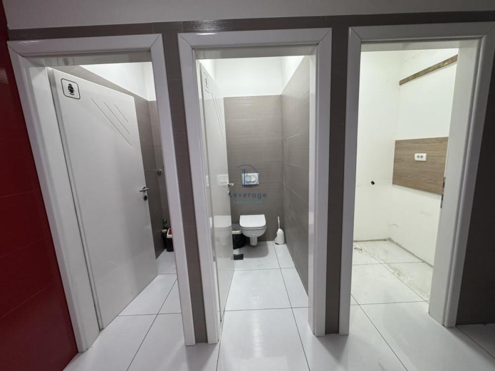 Slika 8 - Terazije,  Lokal za izdavanje, 179m2, 4.900€