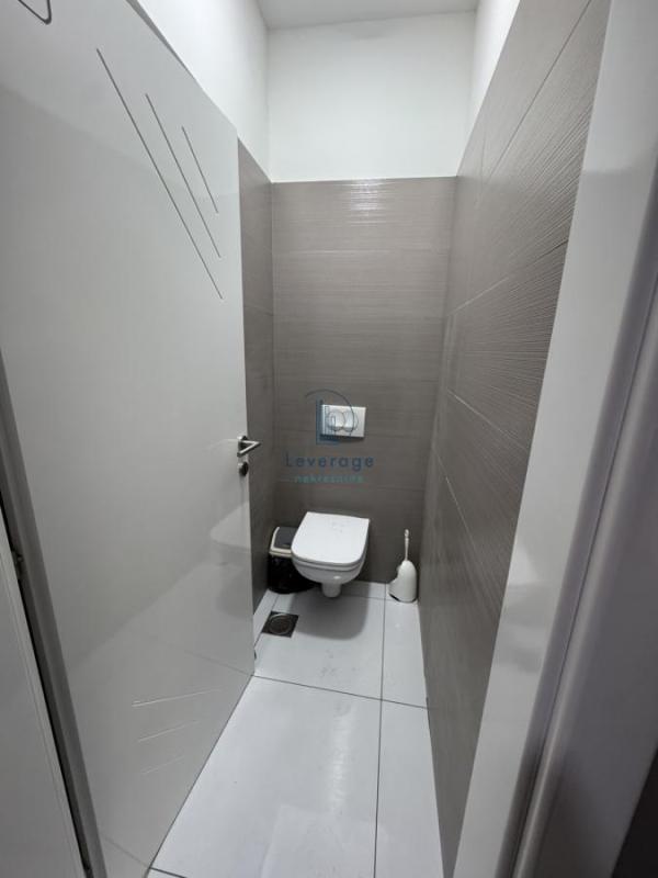 Slika 11 - Terazije,  Lokal za izdavanje, 179m2, 4.900€