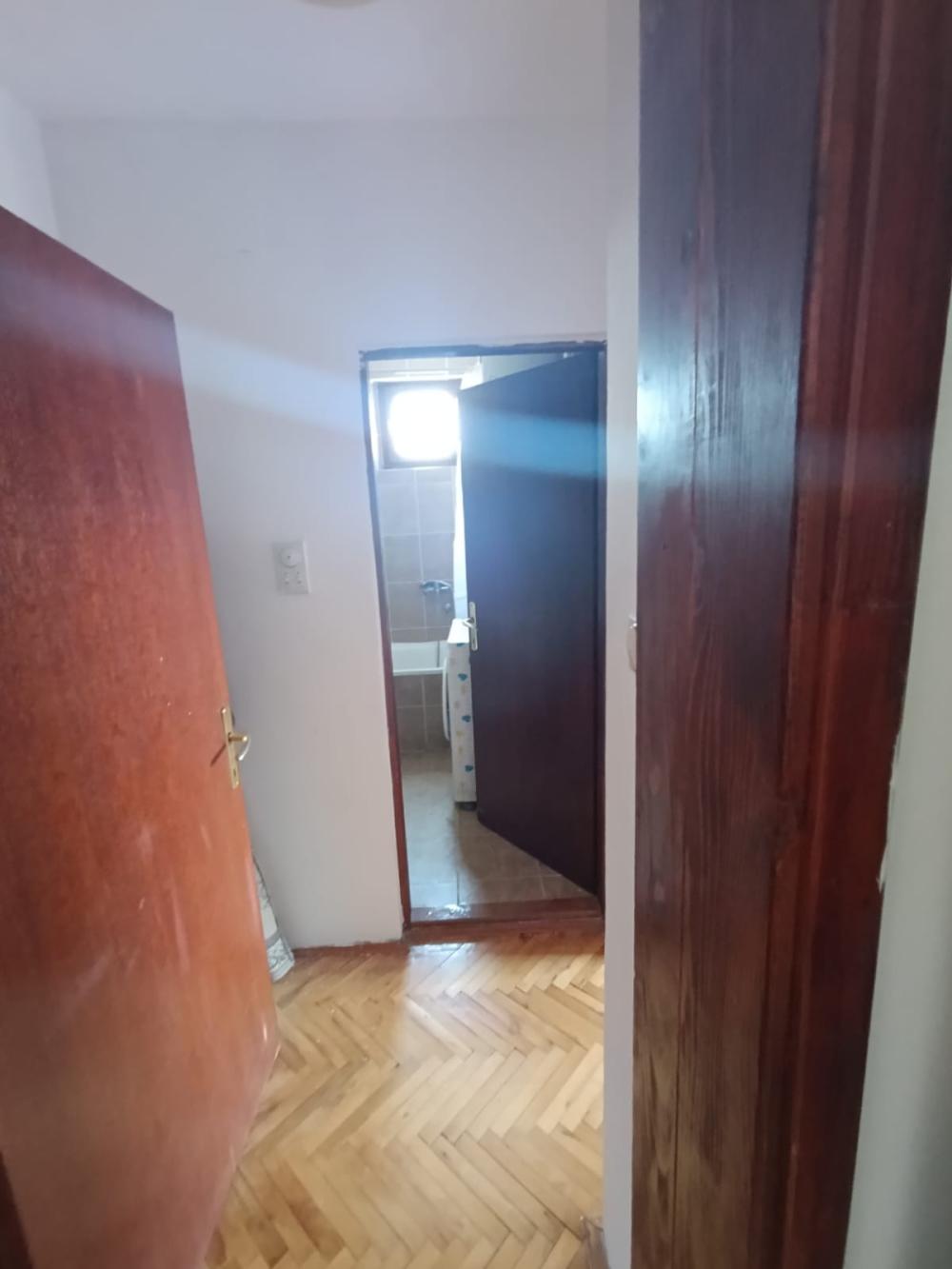 Slika 4 - Dvosoban stan za izdavanje, 57m2, 300€