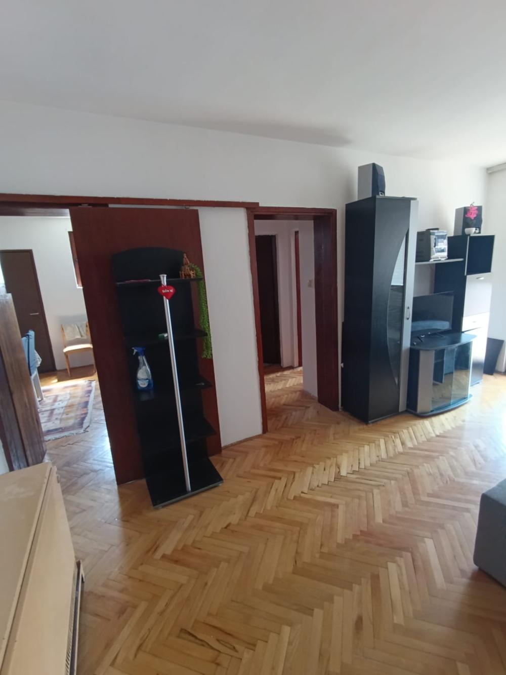Slika 1 - Dvosoban stan za izdavanje, 57m2, 300€