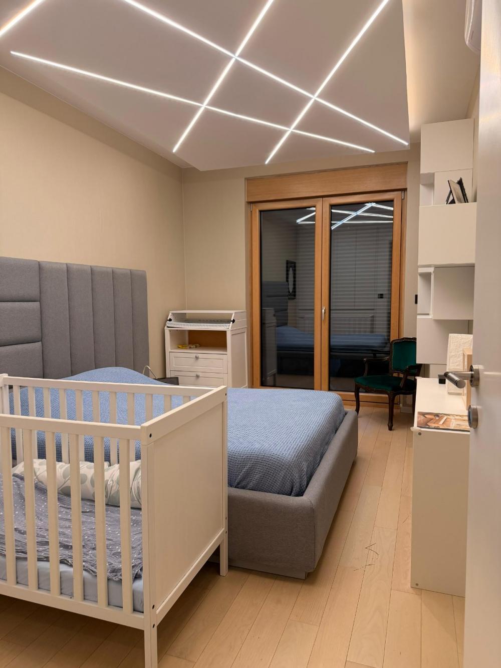 Slika 9 - Knićaninova, Trosoban stan za izdavanje, 103m2, 2.500€
