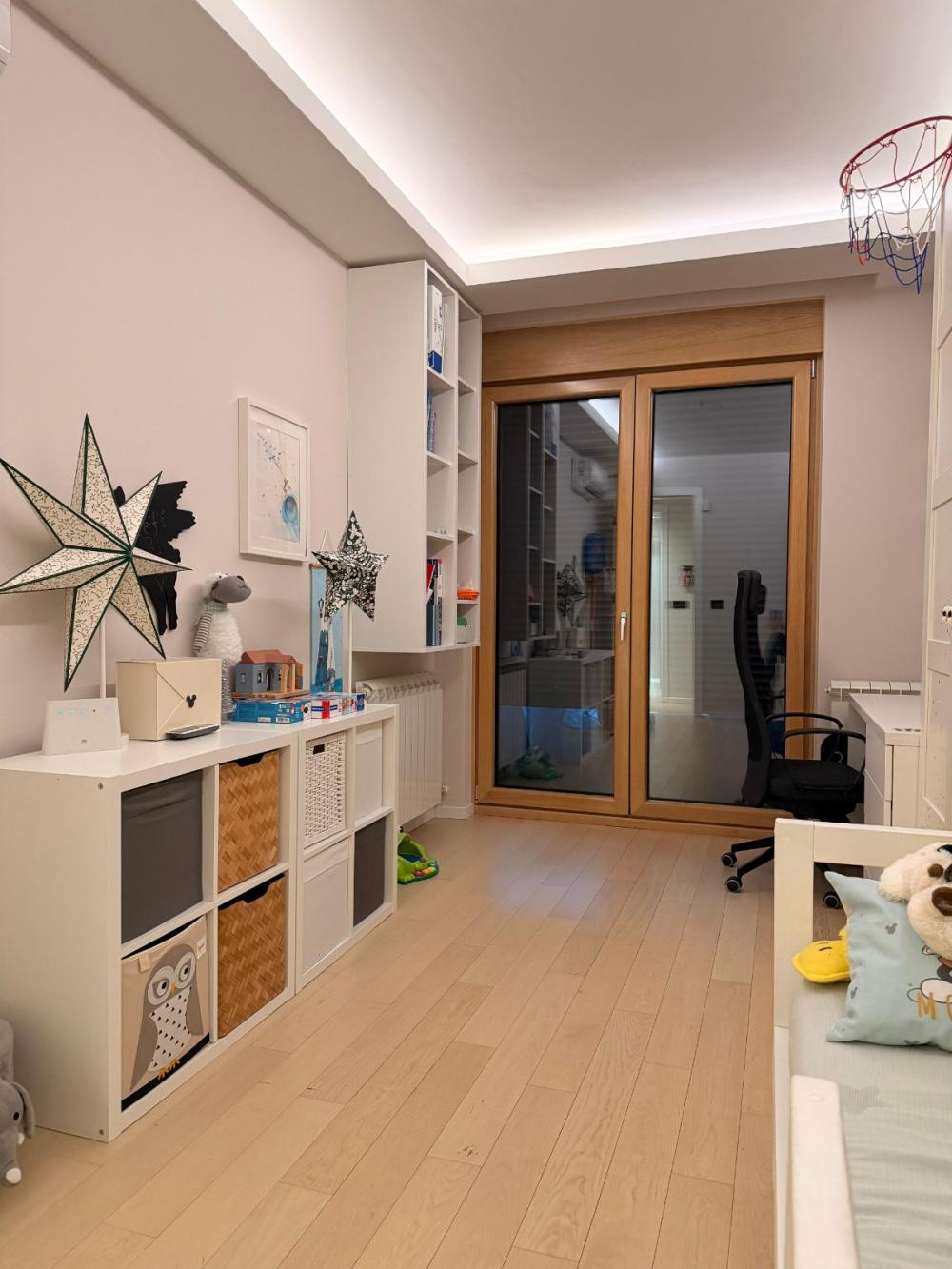 Slika 11 - Knićaninova, Trosoban stan za izdavanje, 103m2, 2.500€