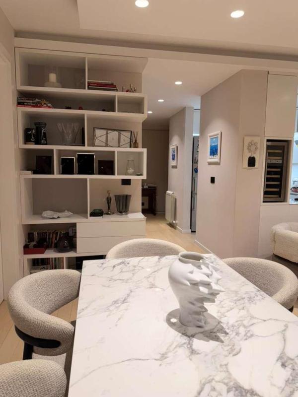 Slika 5 - Knićaninova, Trosoban stan za izdavanje, 103m2, 2.500€