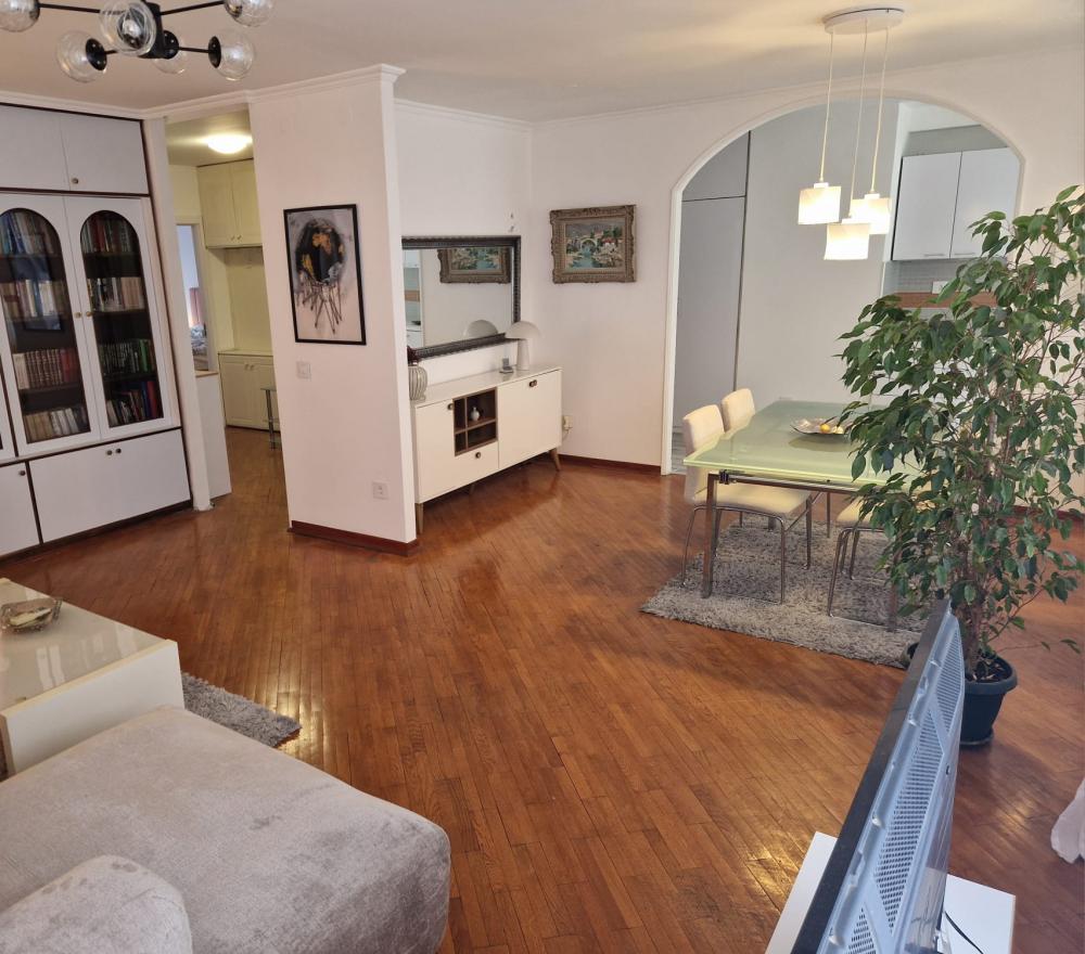 Slika 3 - Svetog Save, Četvorosoban stan za izdavanje, 100m2, 1.400€