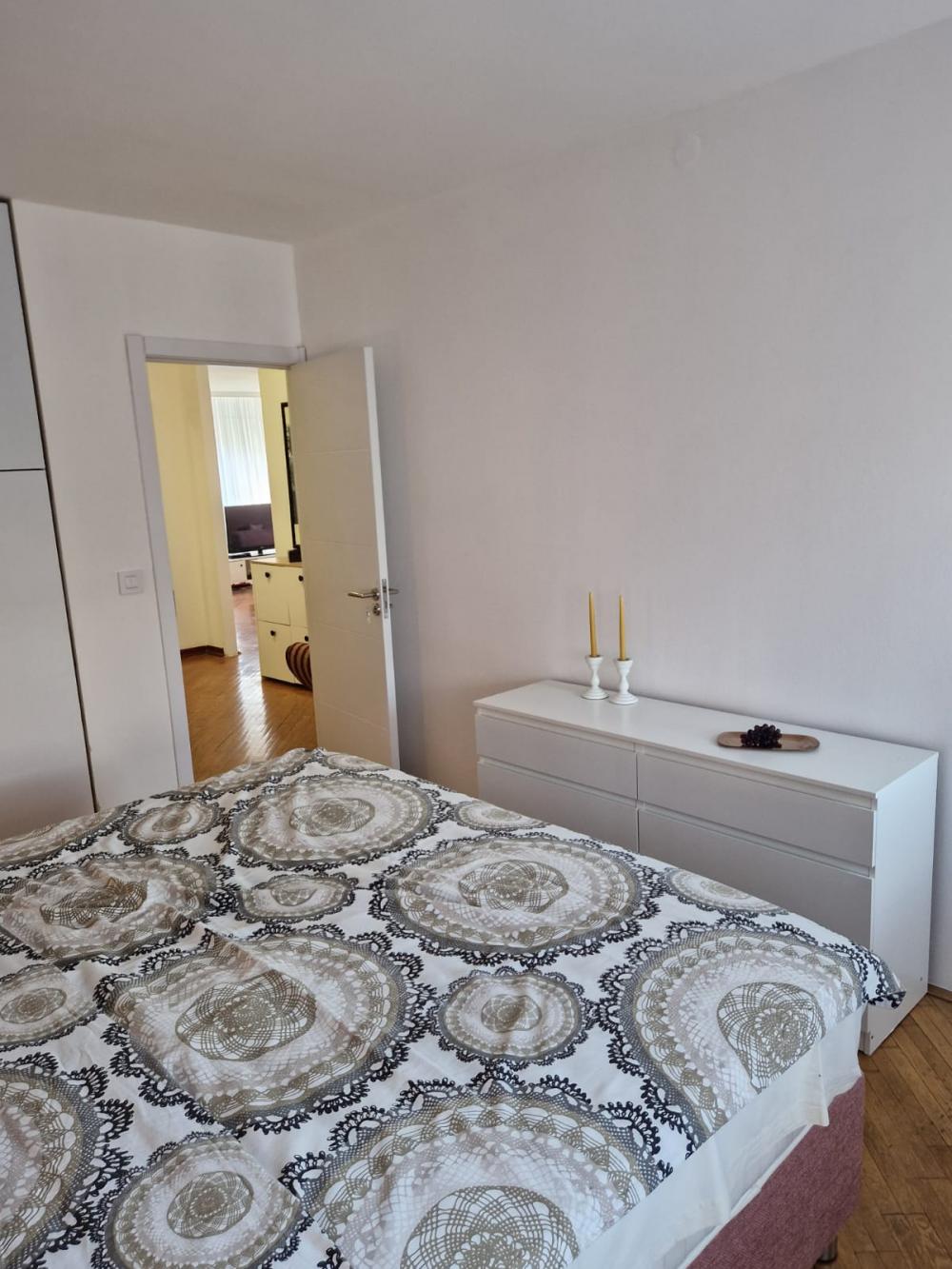 Slika 11 - Svetog Save, Četvorosoban stan za izdavanje, 100m2, 1.400€