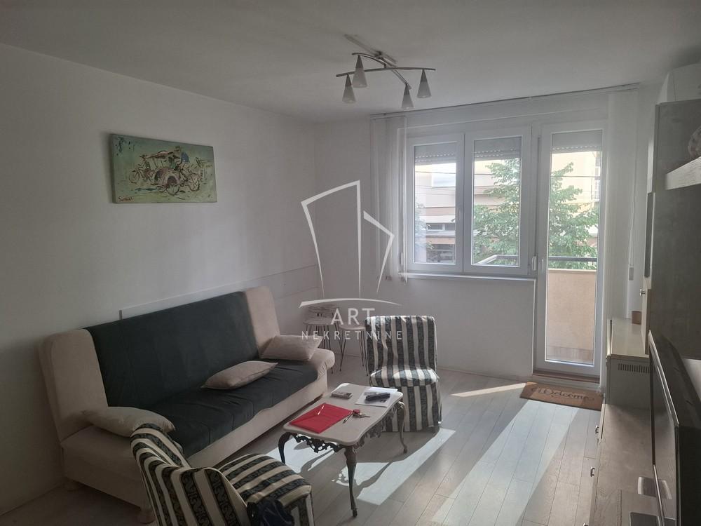 Glavna slika -Sarajevska, Dvosoban stan za izdavanje, 55m2, 900€