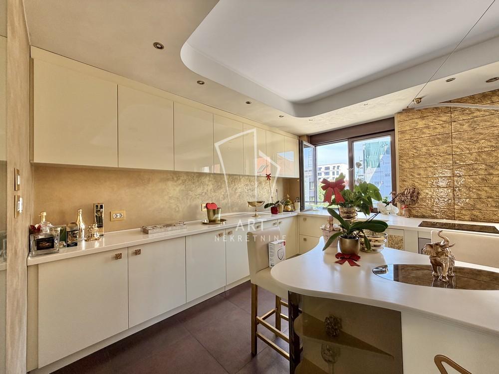 Slika 3 - Mutapova, Petosoban stan na prodaju, 214m2, 1.450.000€
