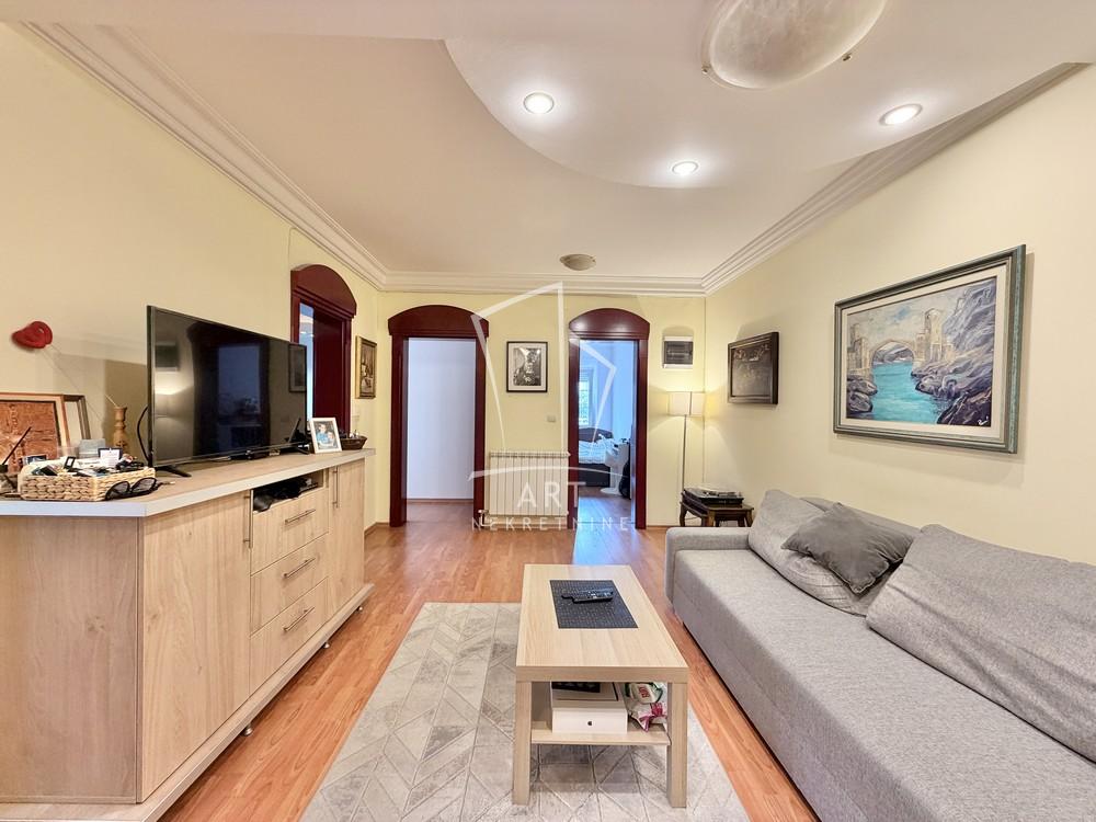 Slika 1 - Kosmajska, Trosoban stan na prodaju, 77m2, 185.000€
