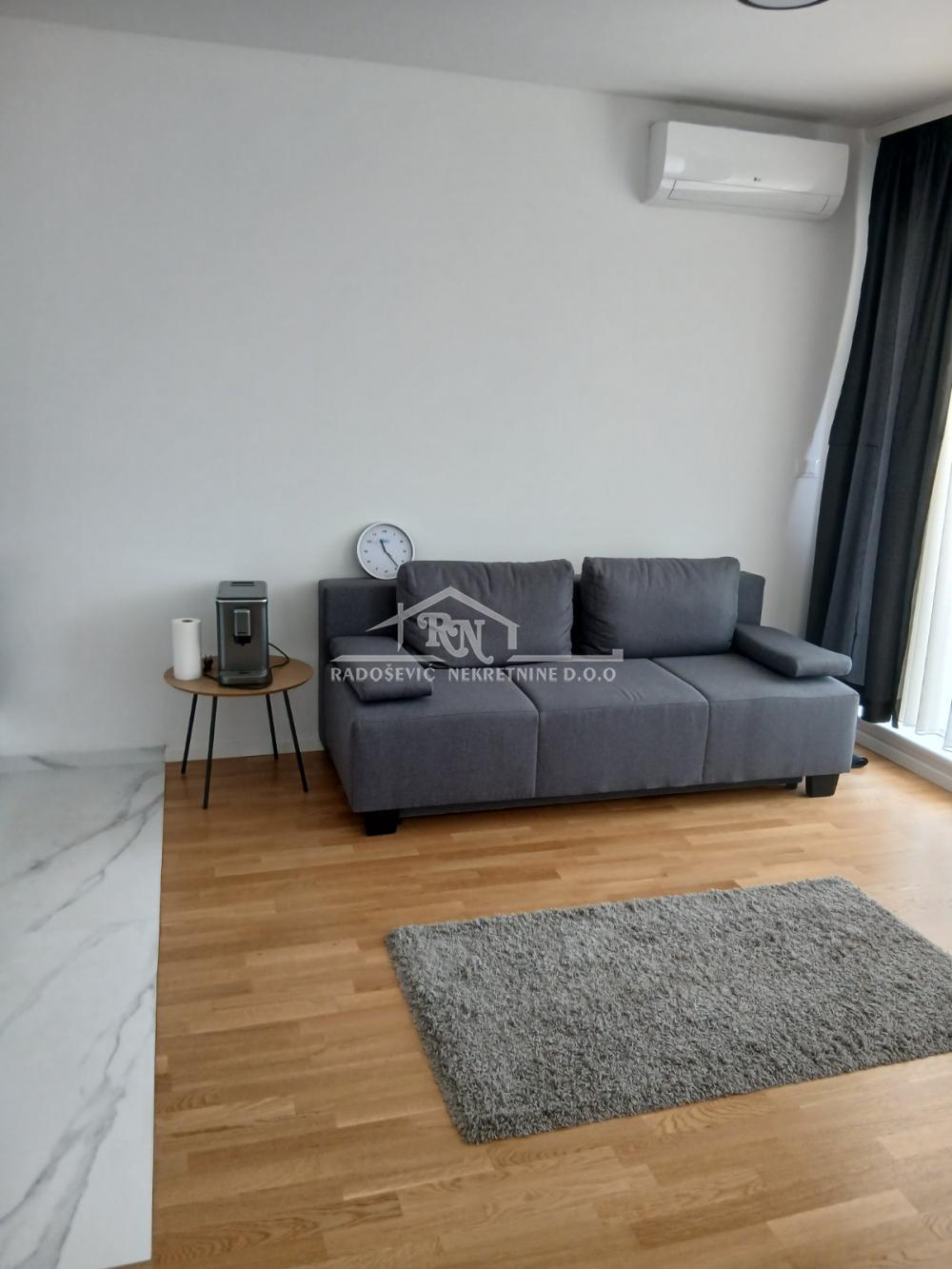 Slika 1 - Braće Mihajlović Tripić, Jednoiposoban stan na prodaju, 45m2, 115.000€