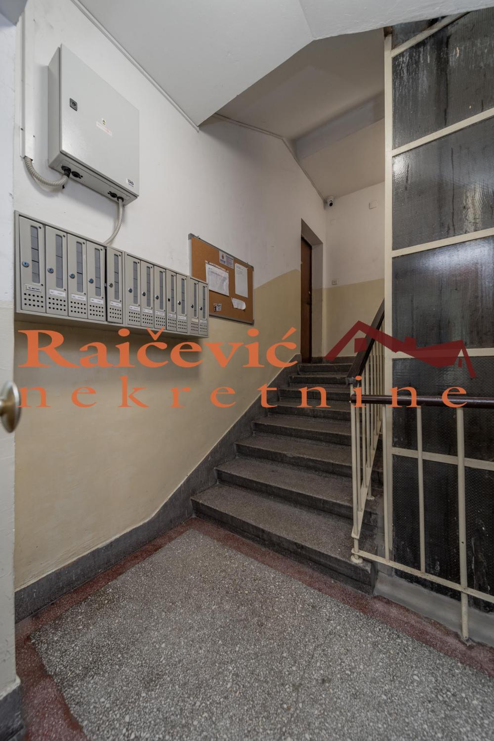 Slika 10 - Desanke Maksimovic, Dvosoban stan na prodaju, 56m2, 239.000€