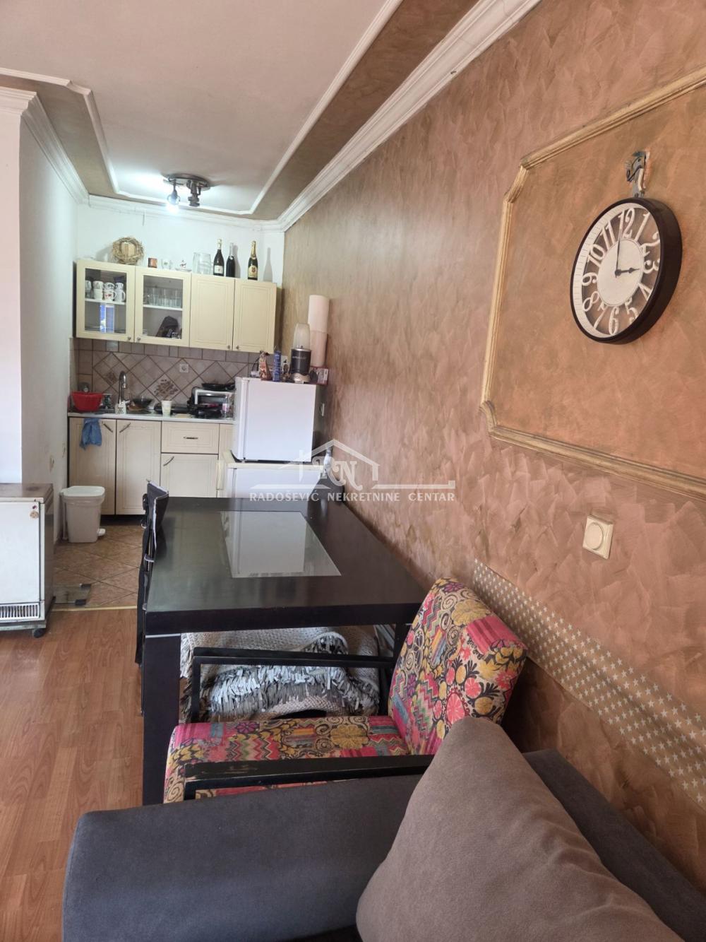 Slika 1 - Vojvode Stepe, Jednosoban stan na prodaju, 98m2, 250.000€
