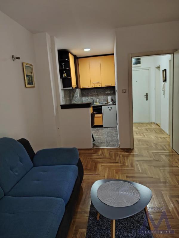 Slika 3 - Jednoiposoban stan za izdavanje, 400€