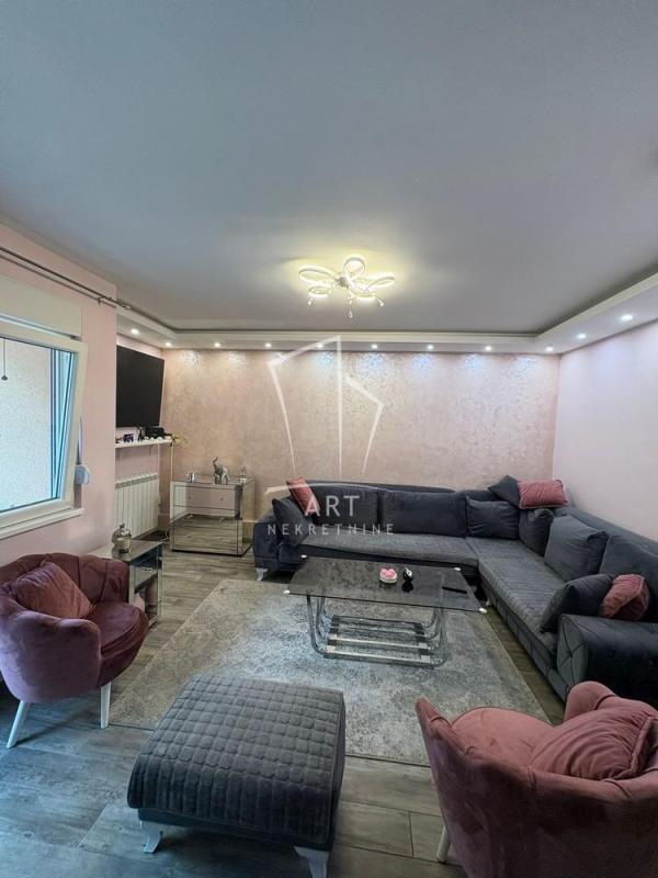 Slika 1 - Cankareva, Dvosoban stan za izdavanje, 55m2, 680€