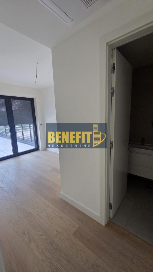 Slika 5 - Trosoban stan za izdavanje, 148m2, 1.600€