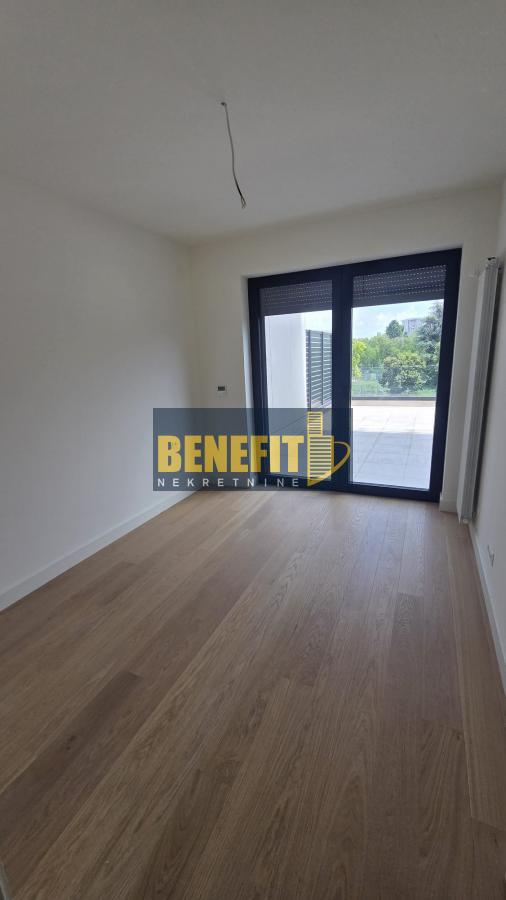 Slika 6 - Trosoban stan za izdavanje, 148m2, 1.600€