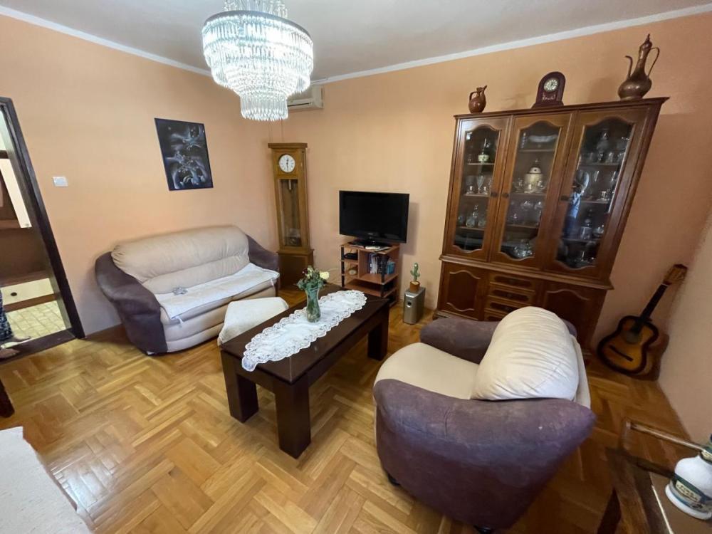 Slika 2 -  Kuća za izdavanje, 106m2, 400€