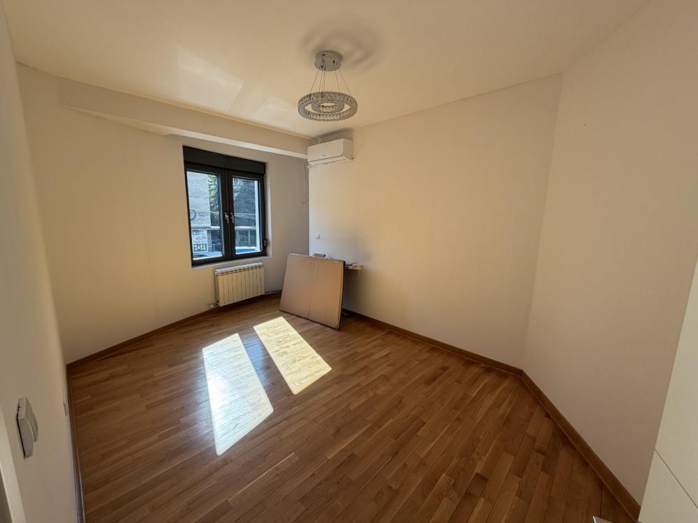 Slika 5 - Dimitrija Tucovića, Trosoban stan za izdavanje, 88m2, 1.100€