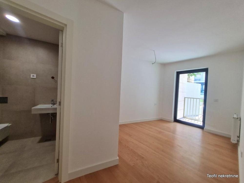 Slika 8 - Batutova,  Lokal za izdavanje, 78m2, 900€