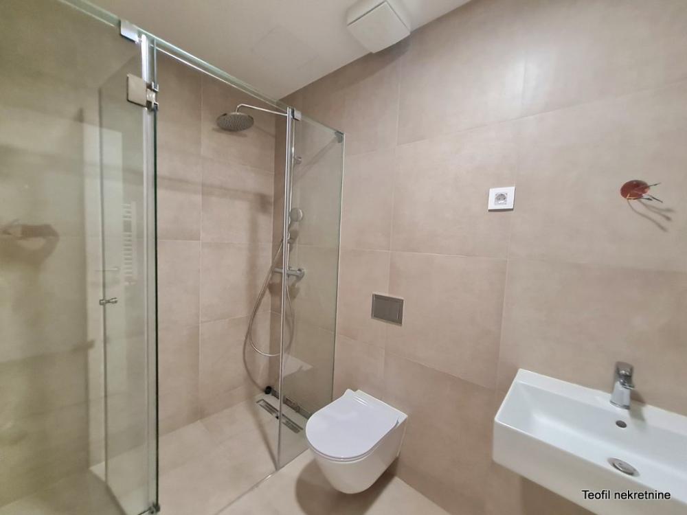 Slika 9 - Batutova,  Lokal za izdavanje, 78m2, 900€