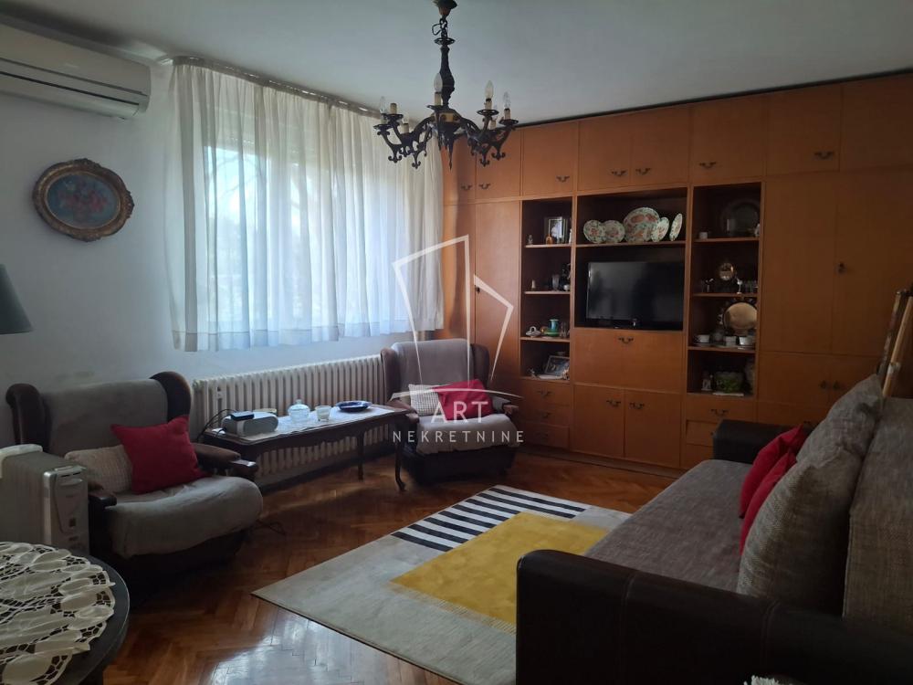 Slika 1 - Ščerbinova, Dvosoban stan za izdavanje, 52m2, 550€