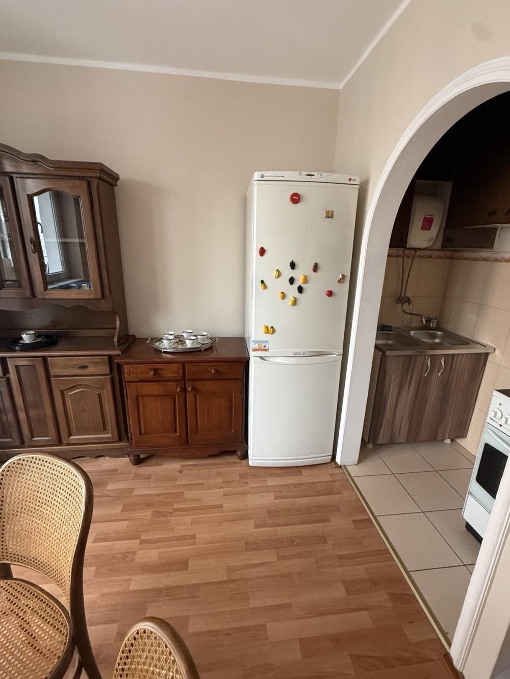 Slika 2 - Cara Nikolaja II, Dvosoban stan za izdavanje, 54m2, 600€