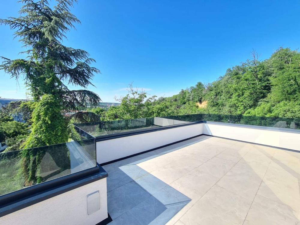 Slika 1 - Velisava Vulovića, Trosoban stan za izdavanje, 360m2, 2.500€