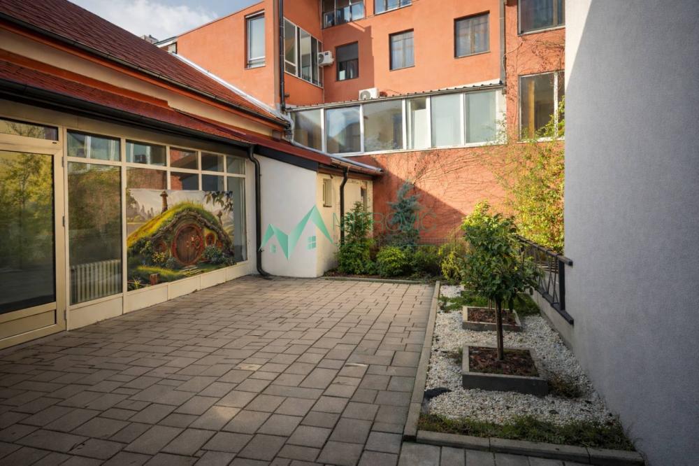 Glavna slika - Lokal za izdavanje, 235m2, 2.200€