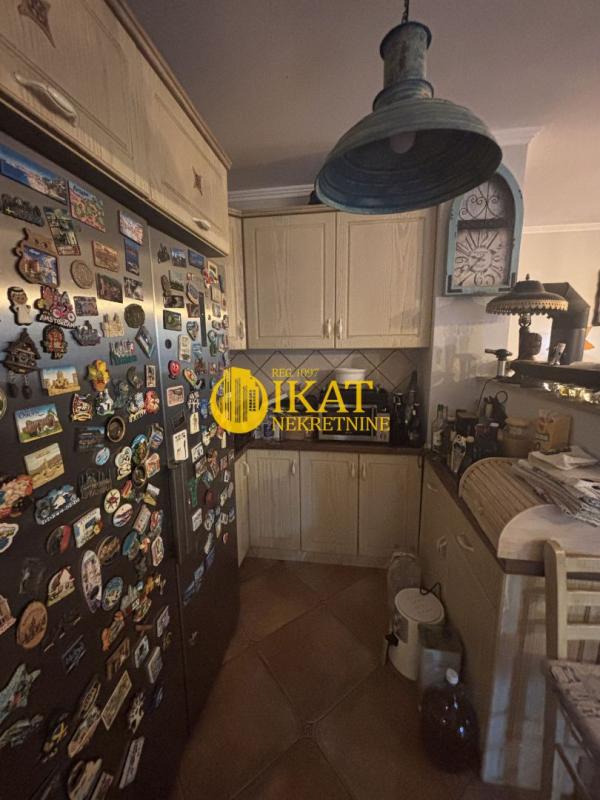 Slika 5 - Vasilija Ostroškog,  Kuća na prodaju, 157m2, 420.000€