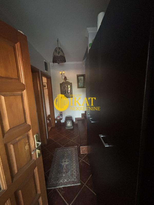 Slika 7 - Vasilija Ostroškog,  Kuća na prodaju, 157m2, 420.000€