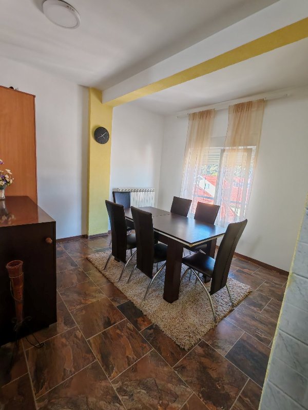 Slika 5 - Hablova, Četvorosoban stan za izdavanje, 120m2, 800€