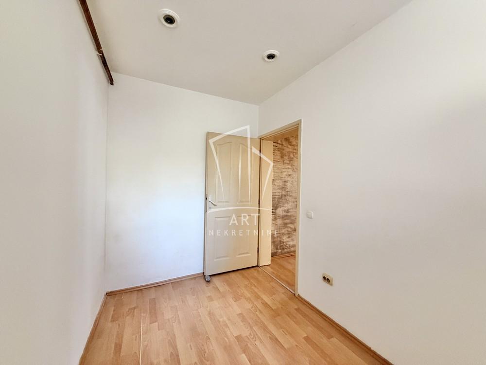 Slika 10 - Radeta Markovića, Trosoban stan na prodaju, 89m2, 195.000€