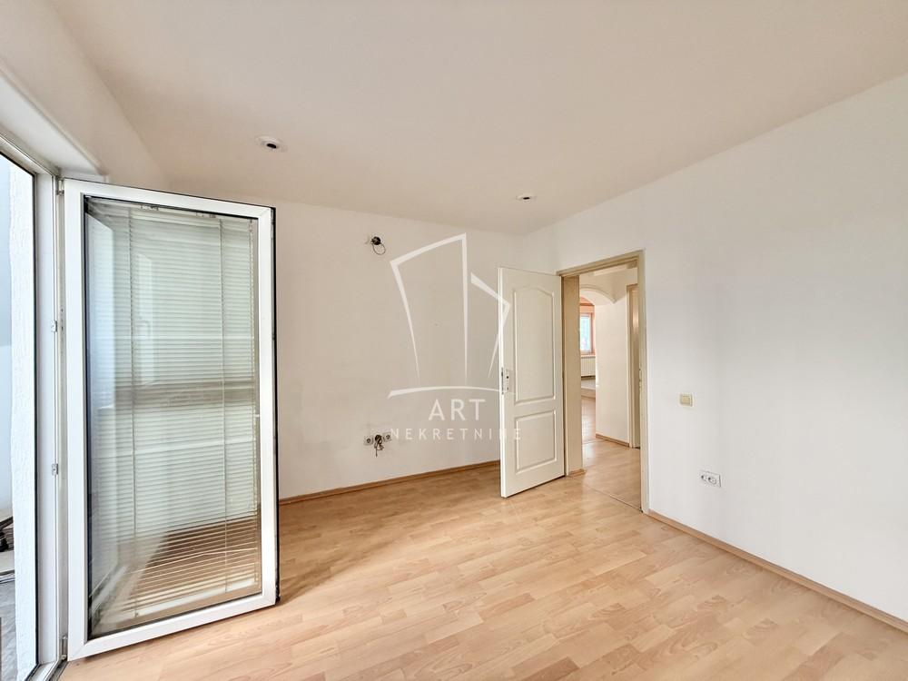 Slika 6 - Radeta Markovića, Trosoban stan na prodaju, 89m2, 195.000€