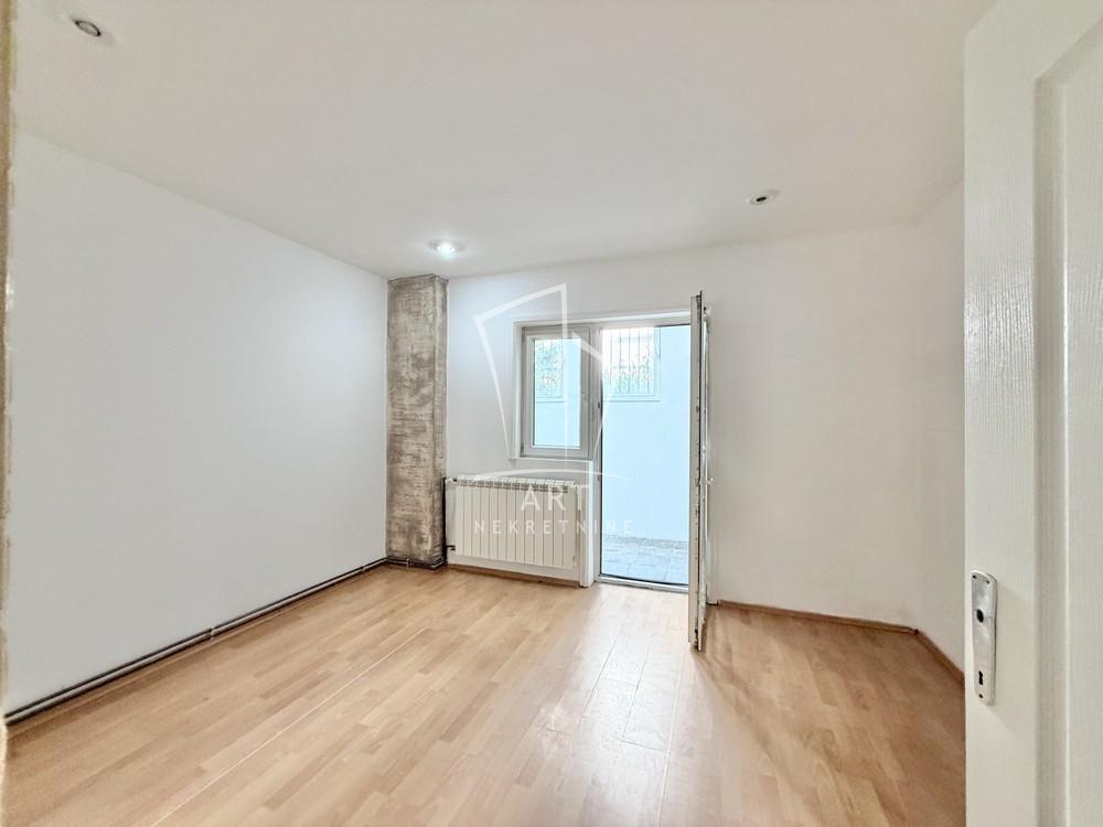 Slika 7 - Radeta Markovića, Trosoban stan na prodaju, 89m2, 195.000€