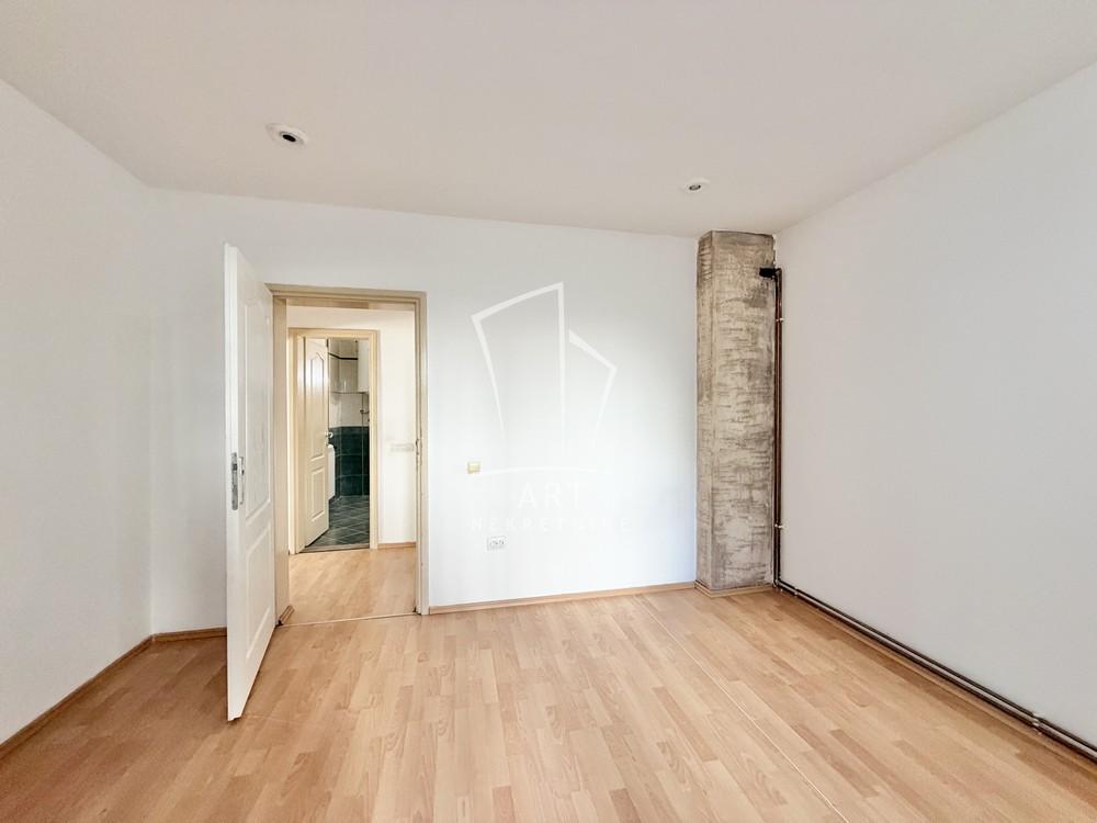 Slika 8 - Radeta Markovića, Trosoban stan na prodaju, 89m2, 195.000€
