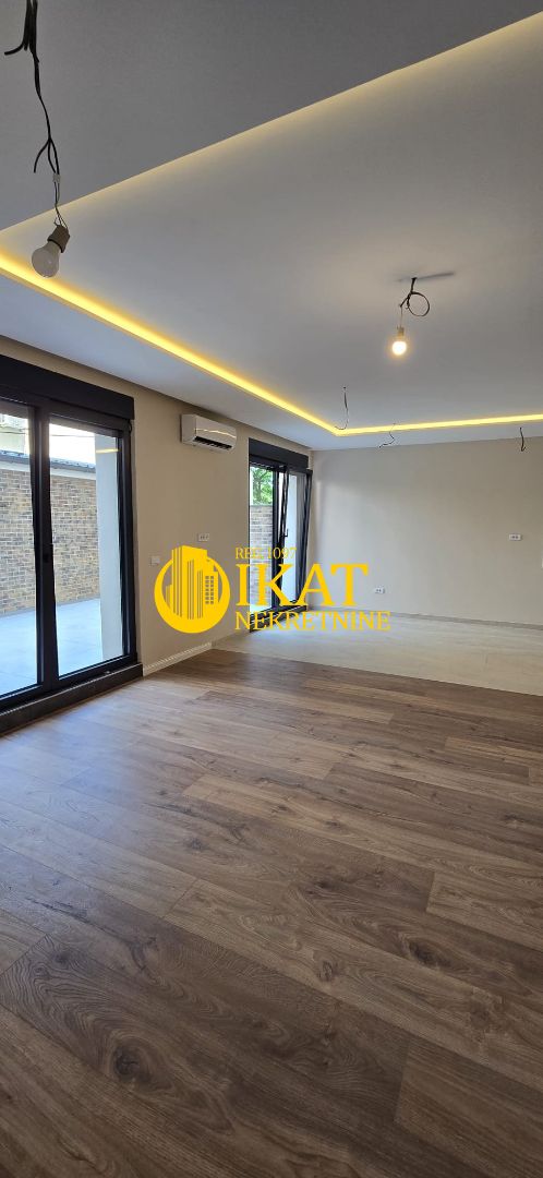 Slika 1 - Voje Veljkovića, Trosoban stan na prodaju, 68m2, 260.000€