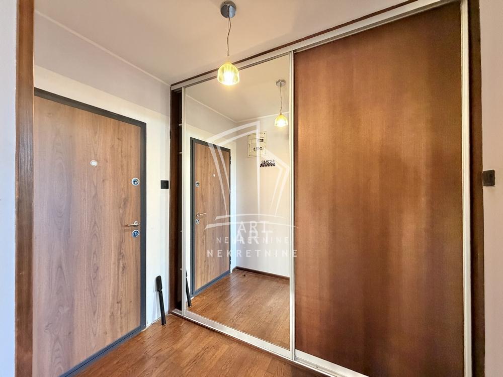 Slika 11 - Bulevar oslobođenja, Četvorosoban stan na prodaju, 115m2, 380.000€