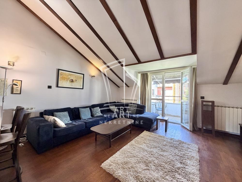 Glavna slika -Bulevar oslobođenja, Četvorosoban stan na prodaju, 115m2, 380.000€
