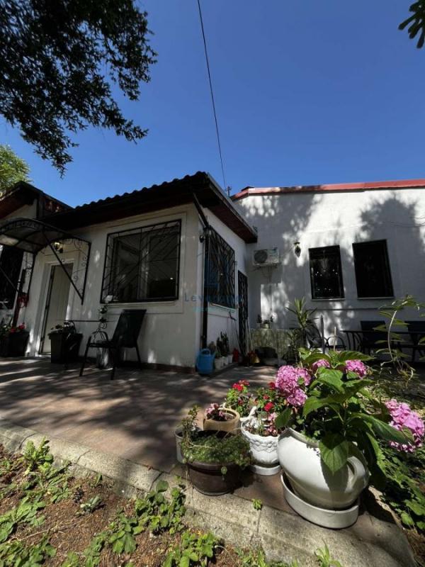 Slika 1 - Kuća za izdavanje, 120m2, 1.400€