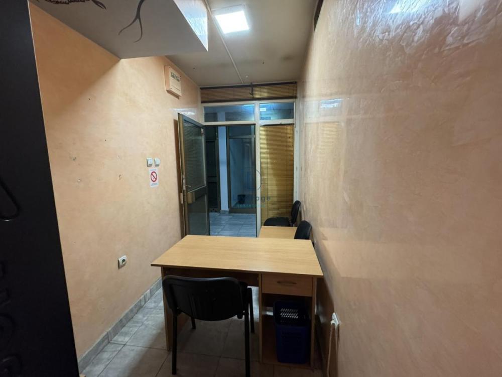 Slika 1 -  Lokal za izdavanje, 8m2, 250€