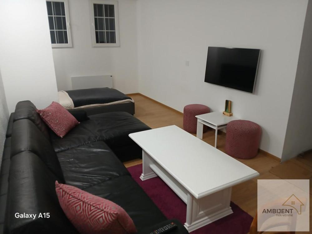 Glavna slika -Jednosoban stan za izdavanje, 32m2, 400€