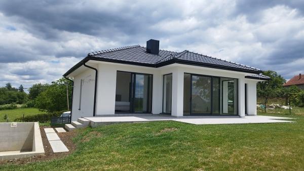 Slika 2 - Popovic,  Kuća na prodaju, 160m2, 288.000€