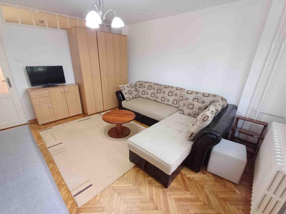 Slika 1 - Otona Župančiča, Jednosoban stan za izdavanje, 33m2, 400€